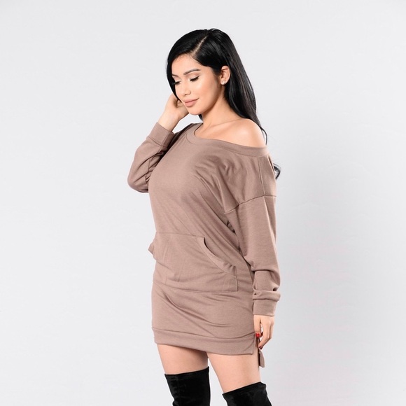 Off Shoulder Sweater Tunic - Picture 2 of 4